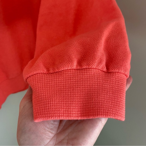 Caposhie iTALiCiSe Sweatshirt with Statement Sleeves and Raw Hem Boho - Picture 6 of 10